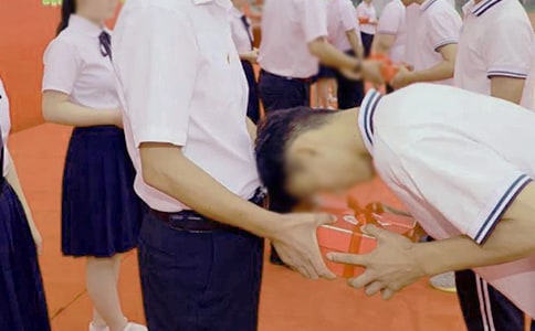 ˶Yپ